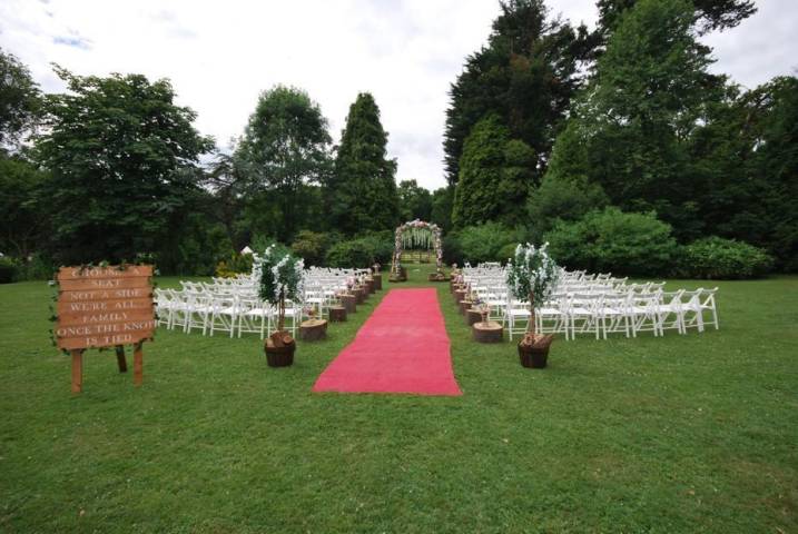 Ridge Farm,Venues in Surrey