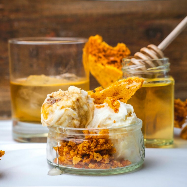 Ice Cream fir your wedding provided by Tipple & Snow in Oxfordshire