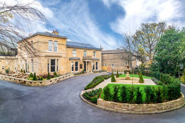 Manor House Lindley Venues in Yorkshire - West