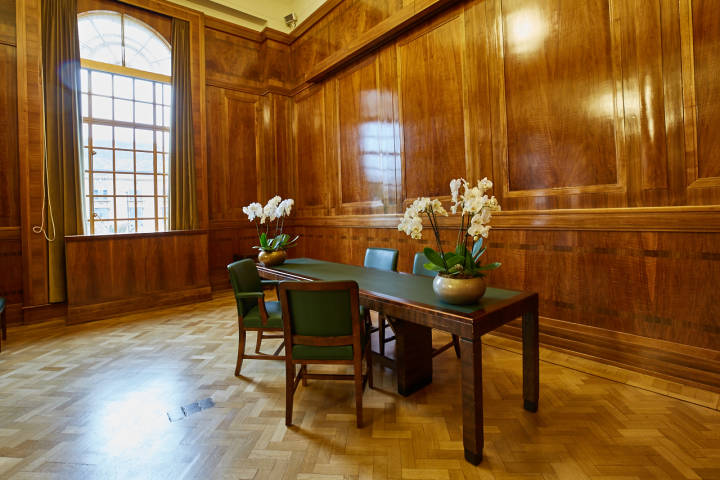 Hackney Town Hall, Committee Room