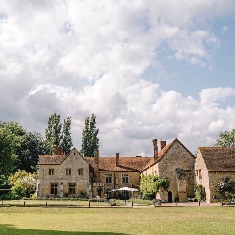 Notley Abbey exclusive-use wedding venue