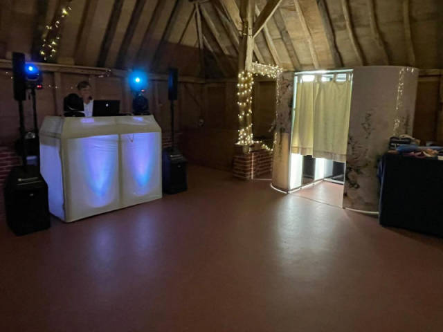 Invite Events Entertainment in Hampshire