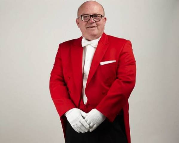 Toastmaster John Celebrants & Toastmasters in Surrey