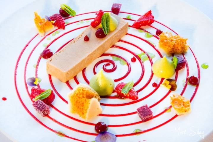 Theatrical dessert at Taplow House Hotel