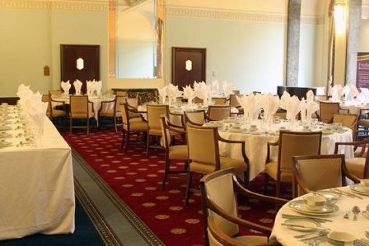 Portsmouth Guildhall, Venues in Hampshire