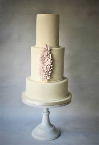 Lisa Adams Cakes Cakes and Sweet Treats in Buckinghamshire
