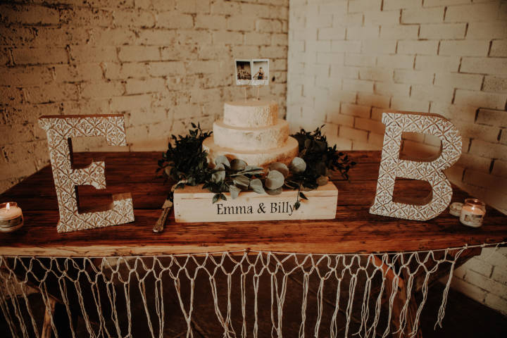 Eden Wedding Barn © Esme Whiteside Photography