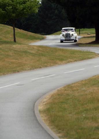 Sand Martins Golf Club, Venues in Berkshire
