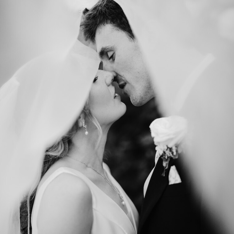 Jodie Hurd Photography bride and groom wedding
