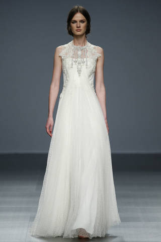 Mirror Mirror ,Bridal Wear in London - North