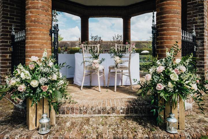 Milton Hill House Civil ceremony licensed wedding venue in Abingdon, Oxfordshire.