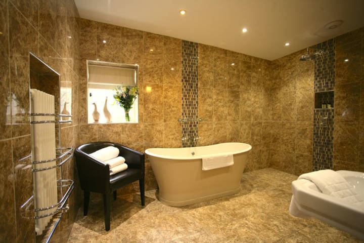 The Essex Barn @ The White Hart, Venues in Essex