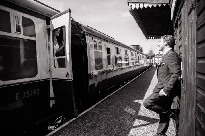 wedding_photography_buckinghamshire_railway_centre