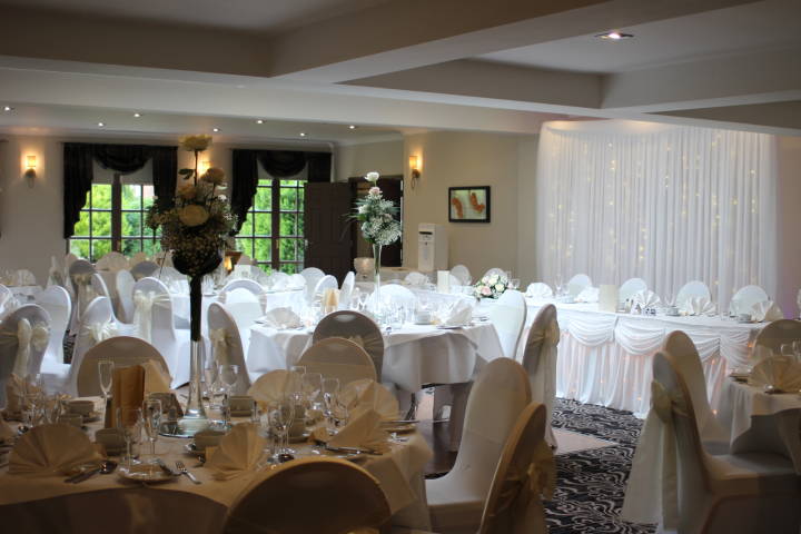 Rossett Hall,Venues in Cheshire