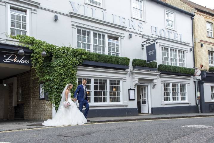 Villiers Hotel Wedding Venue,Venues in Buckinghamshire
