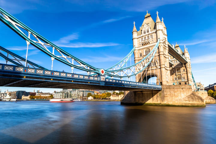 Golden Tours Transport in Central London