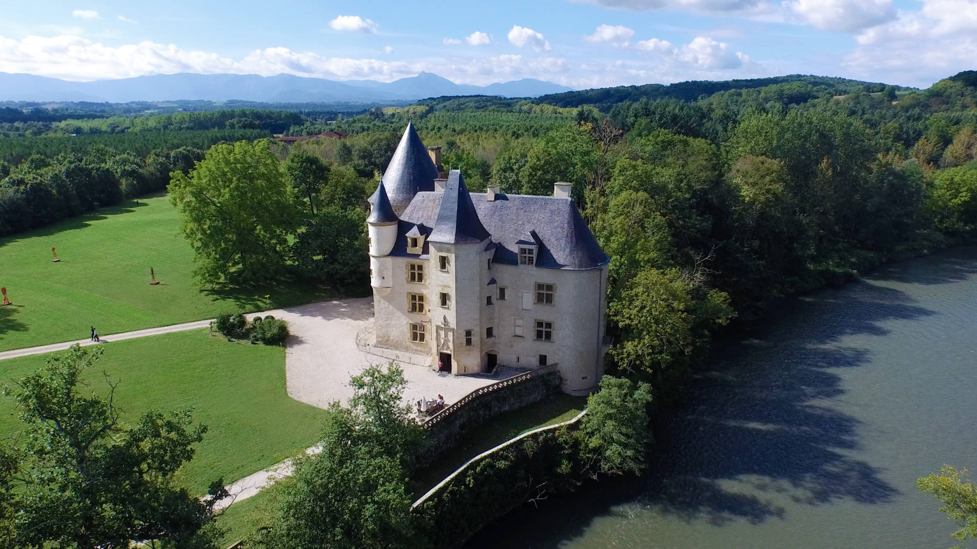 Chateau de Saint Martory,Weddings Abroad in Overseas