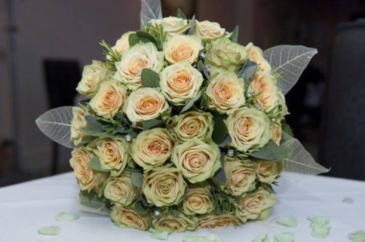 West Dorset Wedding Flowers www.westdorsetweddingflowers.co.uk