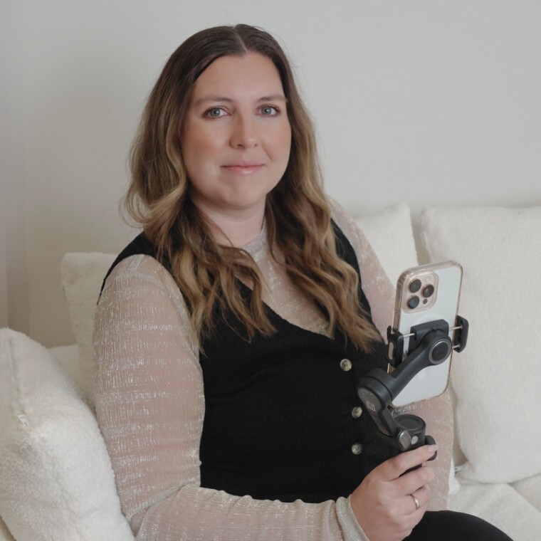 Alexandra from For Reel Weddings wedding content creator, based in Hampshire and covering weddings across the UK