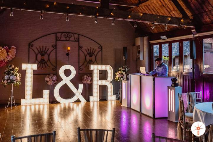 D J 2 Party Discos & DJ's in Buckinghamshire