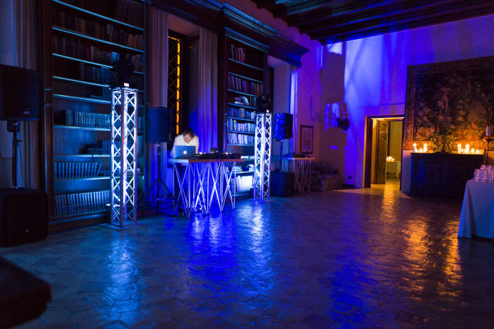 La Posta Vecchia Venues in Overseas