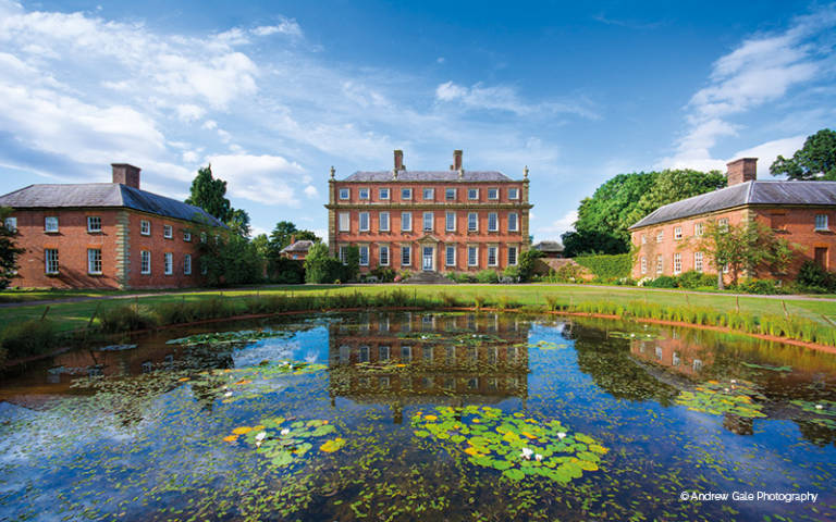 Davenport House grounds 