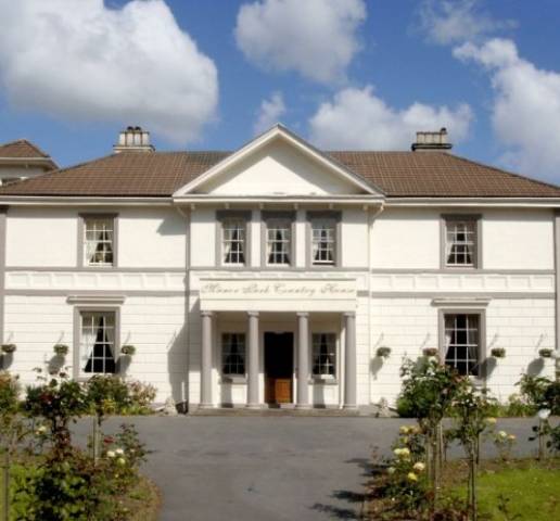 Manor Park Country House,Venues in South Wales