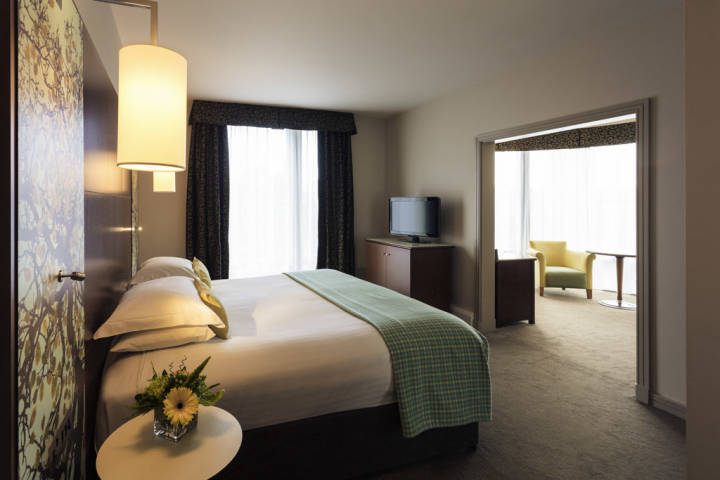 Mercure Sheffield St Paul's Hotel and Spa,Guest Accommodation in Yorkshire - South