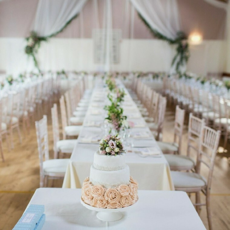 Flexible and charming  - a perfect blank canvas