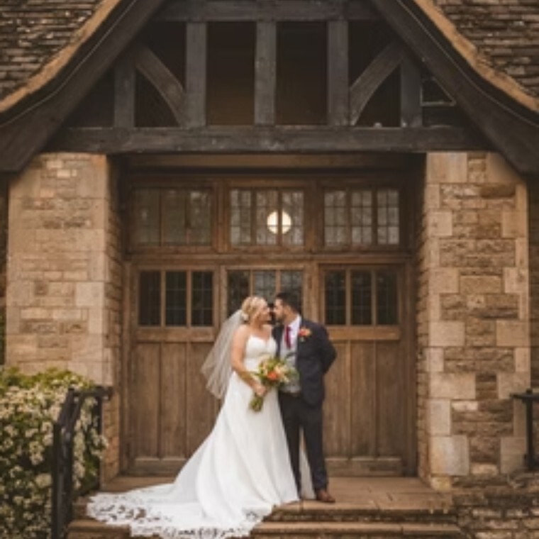 Wedding couple at Shrivenham Memorial Hall