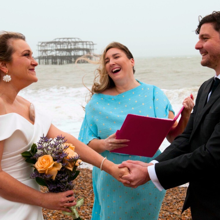 elissa-wedding-celebrant-wedding-cermeony-on-beach