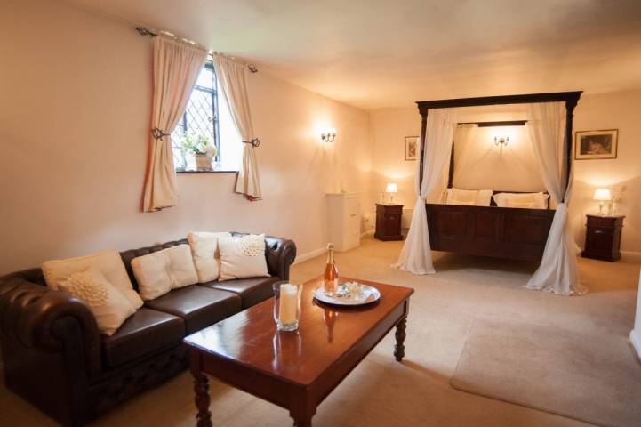Leez Priory,Guest Accommodation in Essex