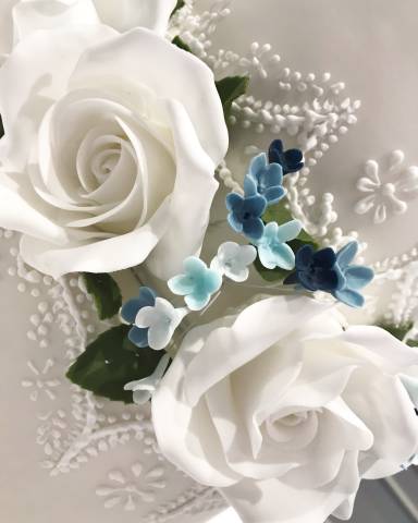 Dolce Lusso Cakes,Cakes and Sweet Treats in Oxfordshire