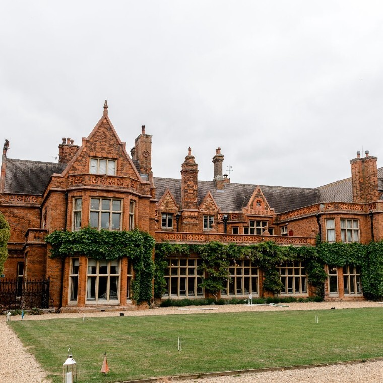 Holemwood Hall wedding venue, Whirlwind weddings Cambridgeshire