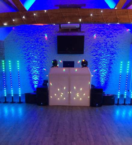 Dave Seamer Disco, Discos & DJ's in Oxfordshire - Stratton Court Barn