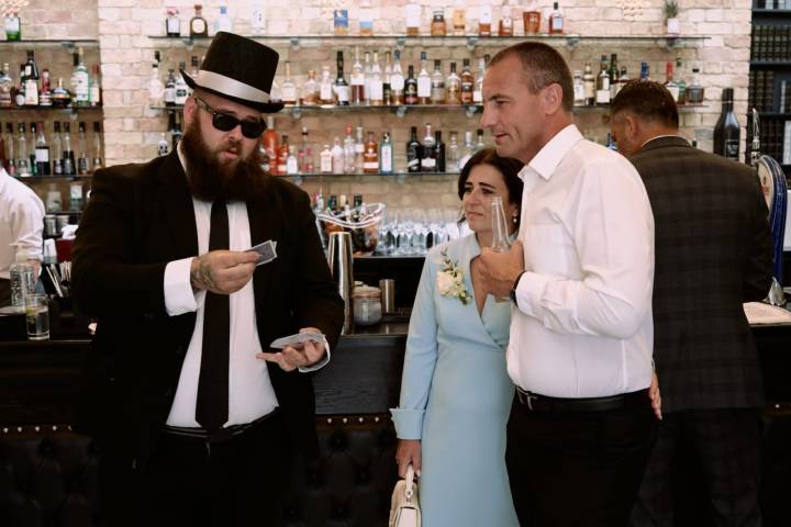 Magician Josh Maddocks Entertainment in Norfolk