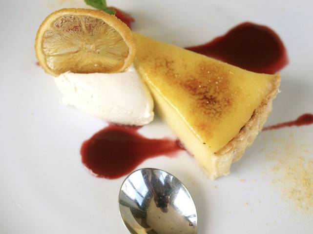 Lemon tart