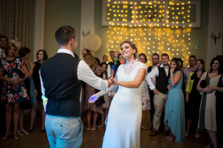 wedding_photography_surrey_first_dance