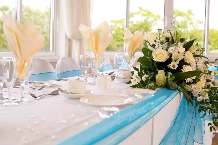 Blue Wedding Theme at Sandford Springs Golf Club