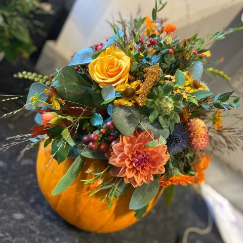 Willow & Blooms Florists in Berkshire