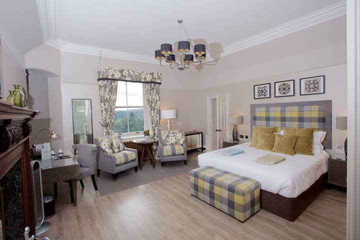 Manire Signature Suite