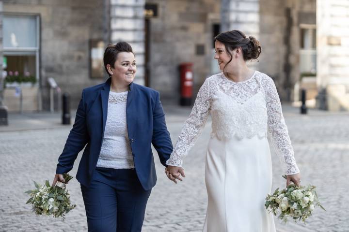 Love Wedding Photos And Film Photographers in Midlothian