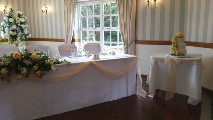 Looking for a wedding venue in Wokingham, Berkshire.