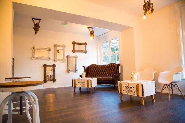 Gray Manor Hotel, Venues in Wiltshire