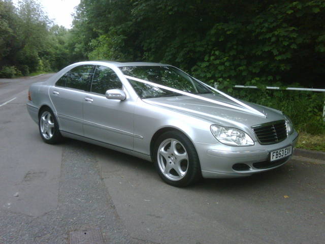 Cars and Horse Drawn Carriages in Berkshire