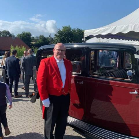 Toastmaster John Celebrants & Toastmasters in Surrey