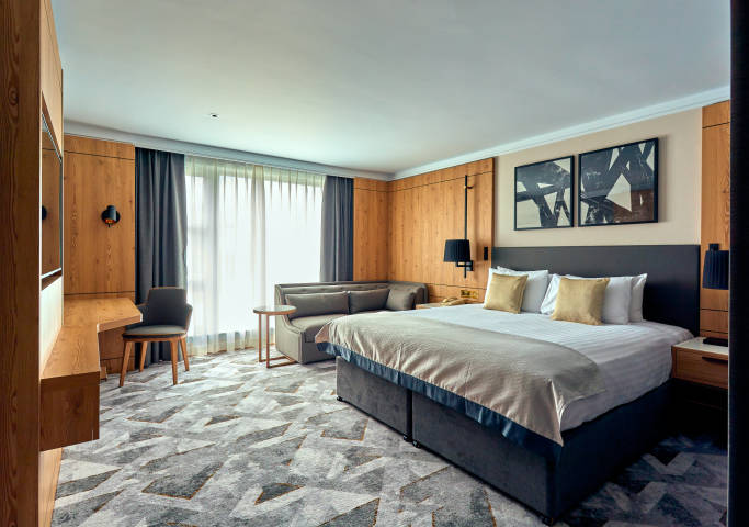 Crowne Plaza Marlow Modern Bedrooms