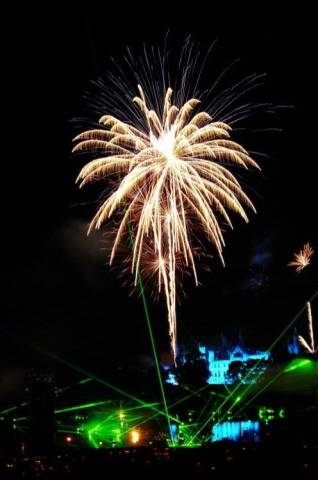 Smart Pyrotechnics cheshire fireworks Smart Pyrotechnics award winning fireworks Smart Pyrotechnics 