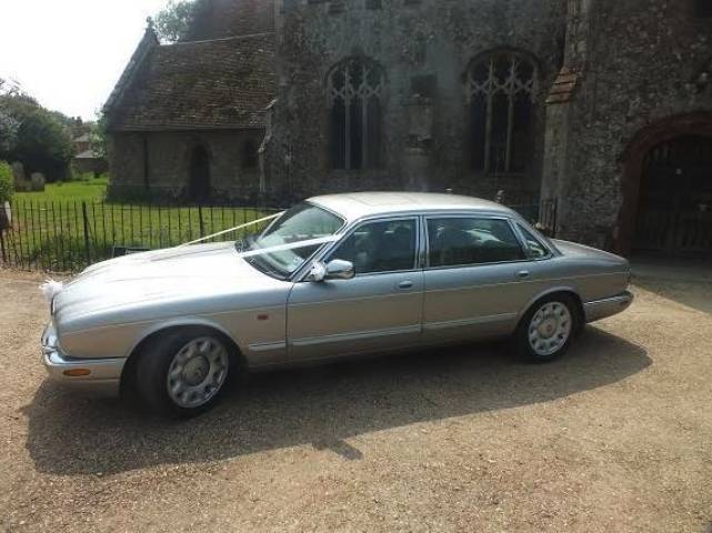 Luxury and Classic Wedding Cars, Cars & Horse Drawn Carriages in Essex