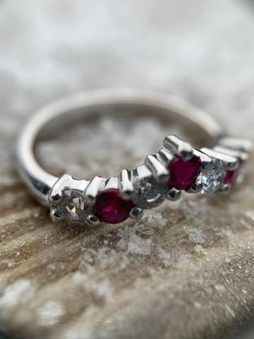 Caan Thomas Jewellery Designer Jewellery in Buckinghamshire